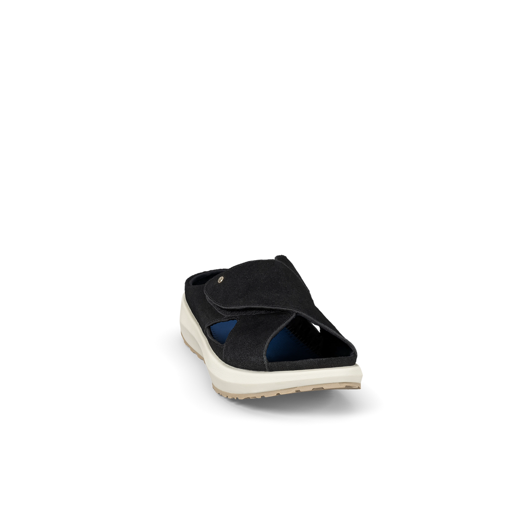 
                  
                    Alicante Black
                  
                