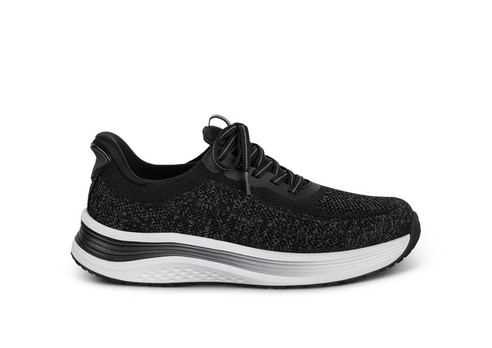 Nira Black