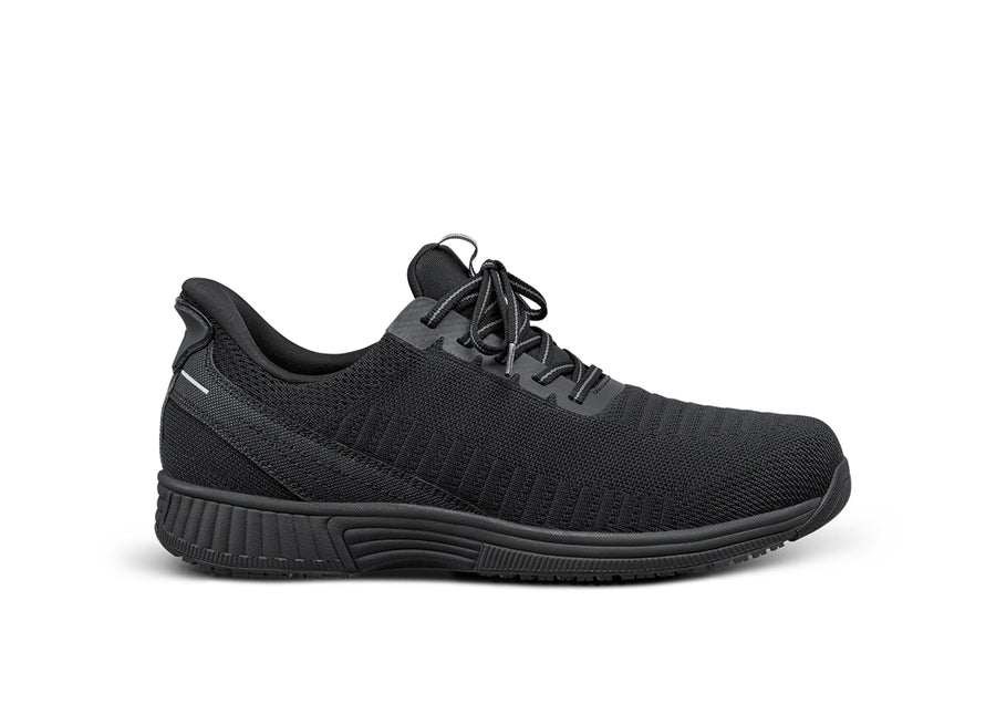 Yari Black Black