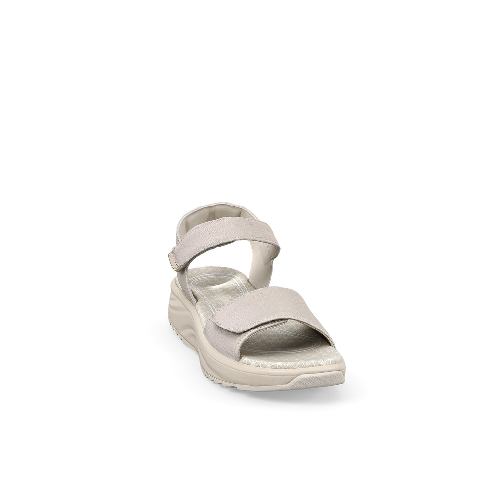 
                  
                    Flores Light Beige
                  
                